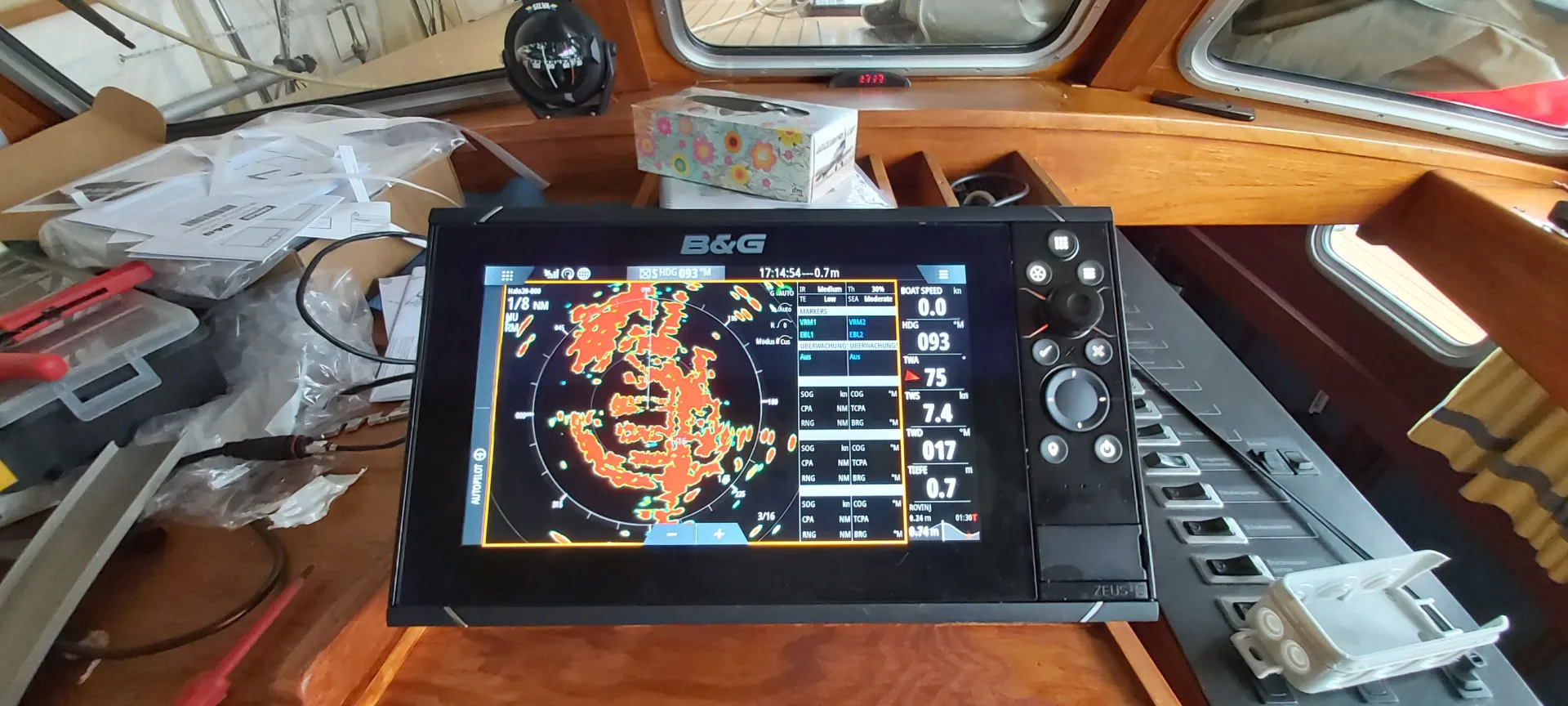 Neu installierter B&G-Plotter zeigt das Halo20-Radarbild der kroatischen Küste